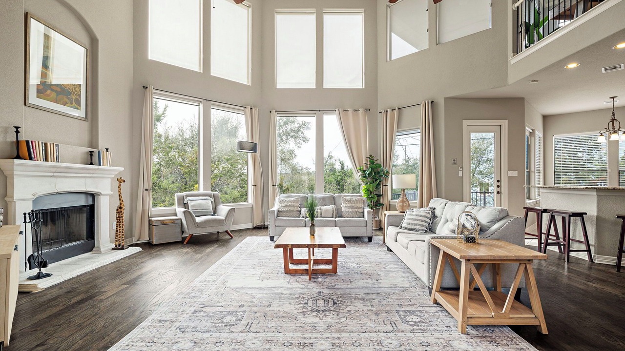 Photo of Livingroom in Travis Landing