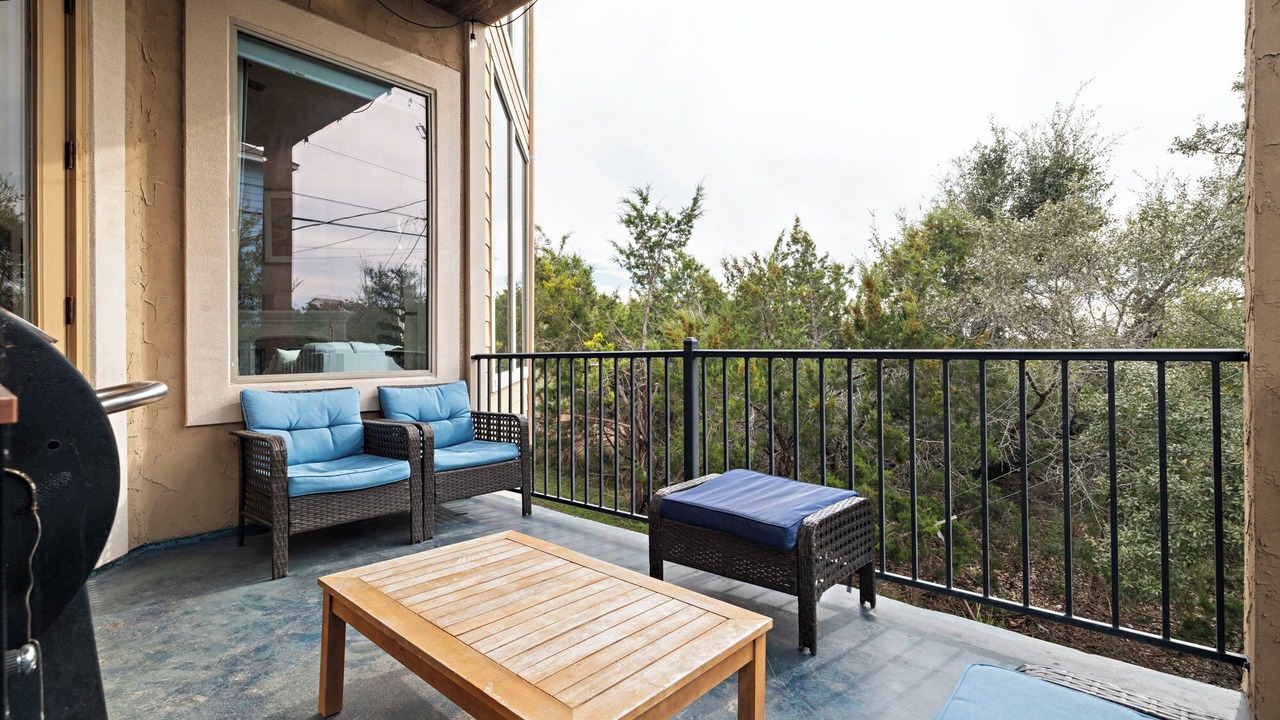 Photo of Patio Balcony in Travis Landing