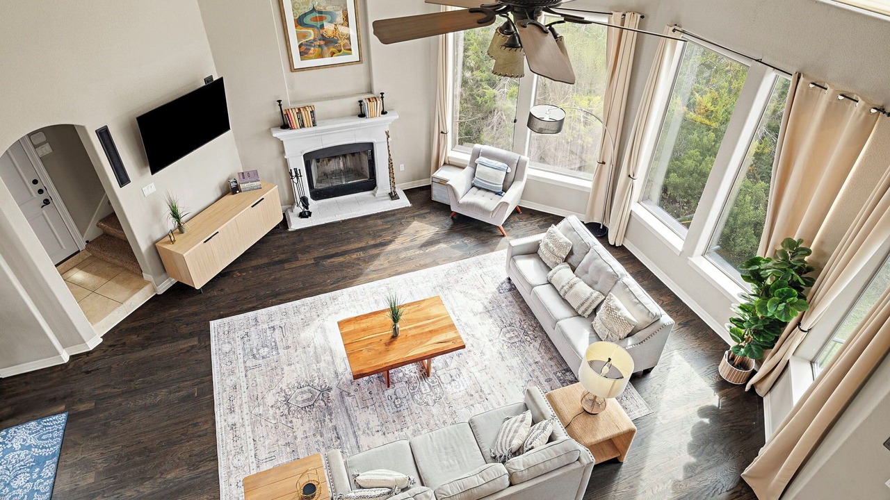 Photo of Livingroom in Travis Landing