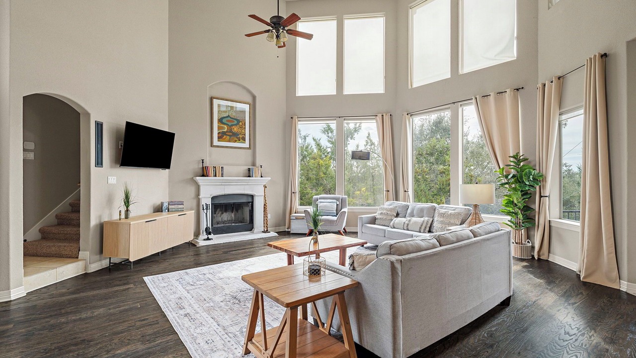 Photo of Livingroom in Travis Landing