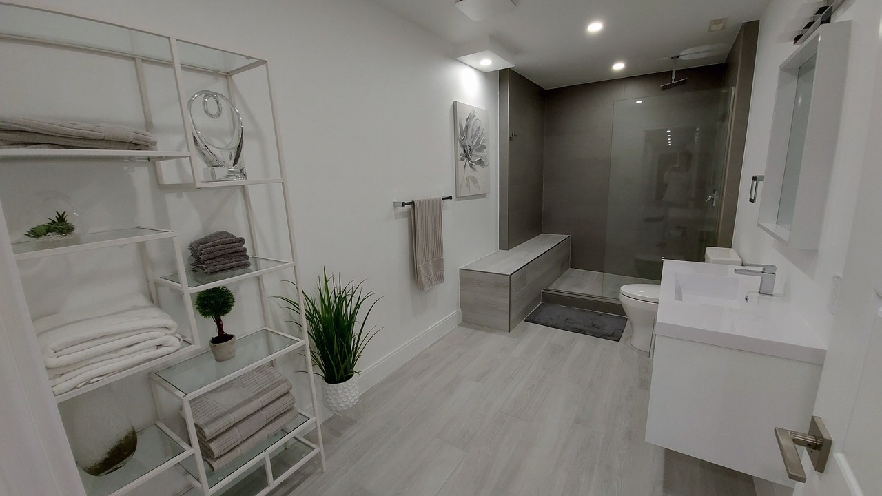 Photo of Bathroom in Amherstview