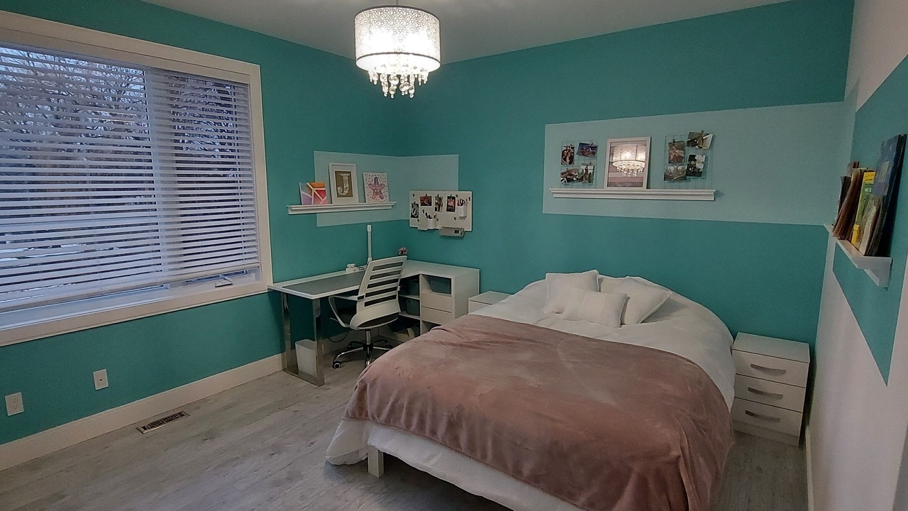Photo of Bedroom in Amherstview