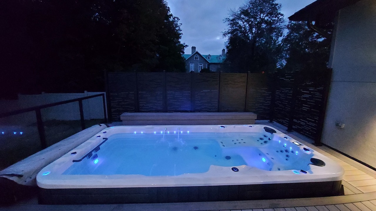 Photo of Outdoor in Amherstview