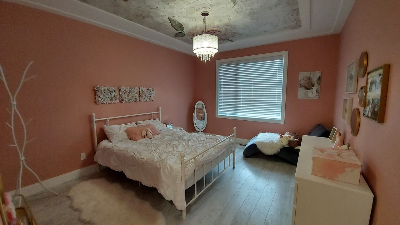 Photo of Bedroom in Amherstview