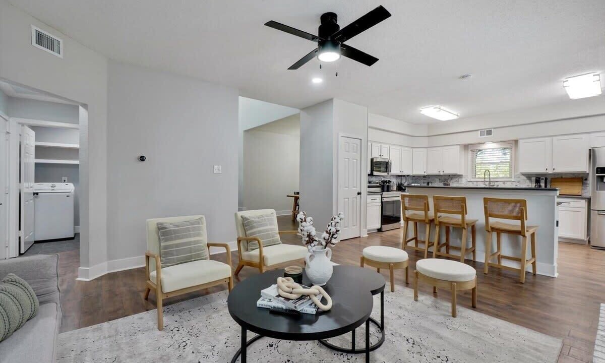 Photo of Livingroom in Flower Mound