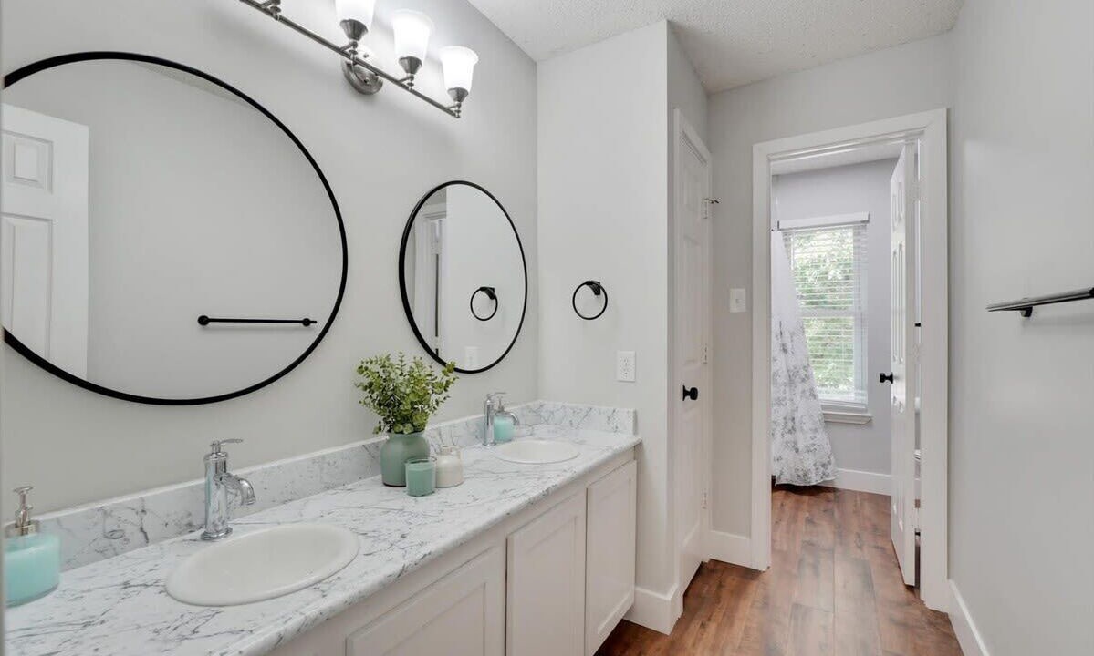 Photo of Bathroom in Flower Mound