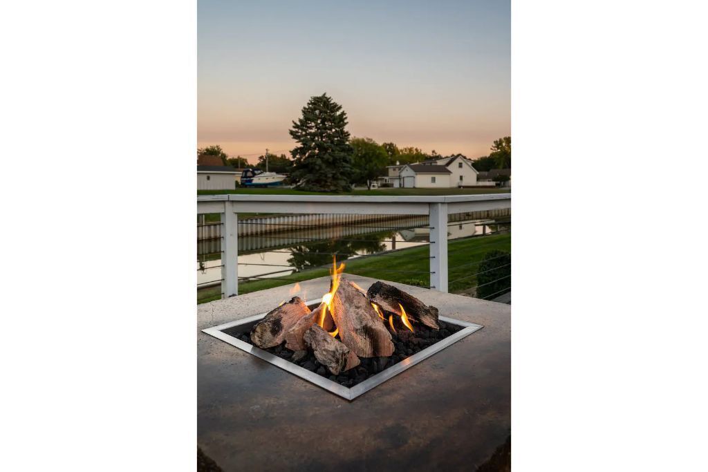 Photo of Outdoor in Pigeon
