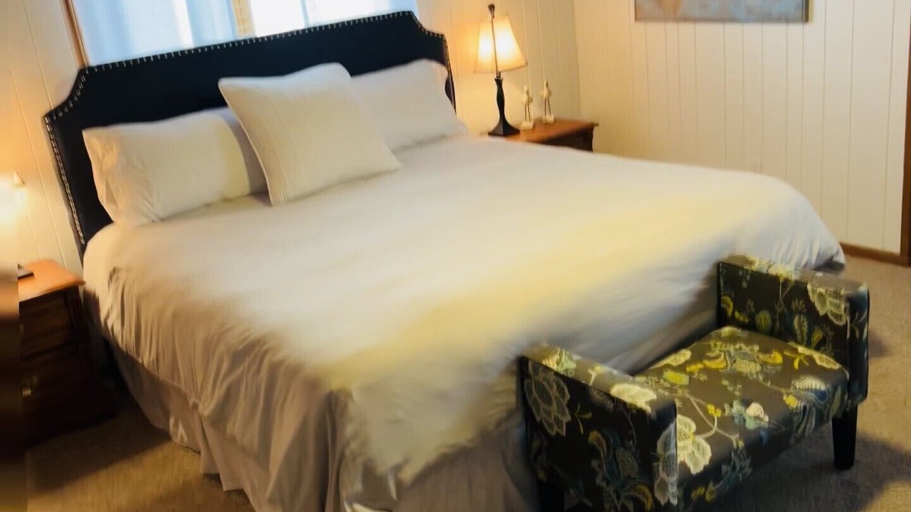 Photo of Bedroom in Pigeon