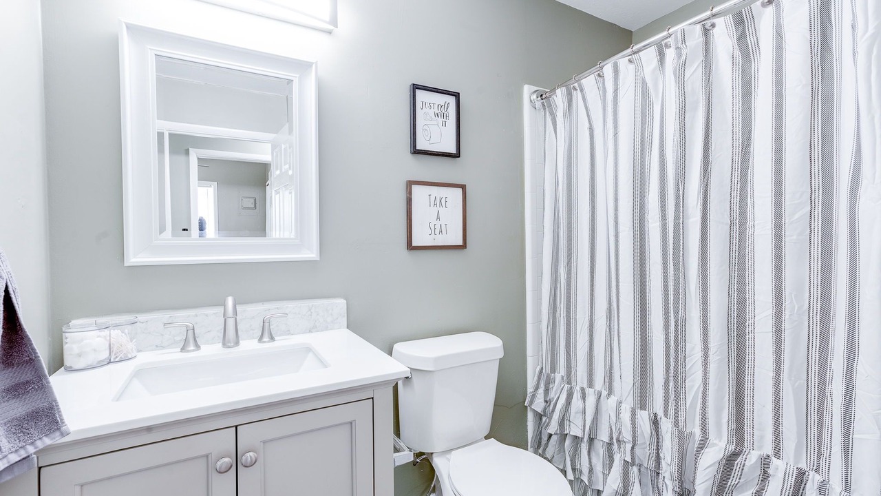 Photo of Bathroom in Hattiesburg