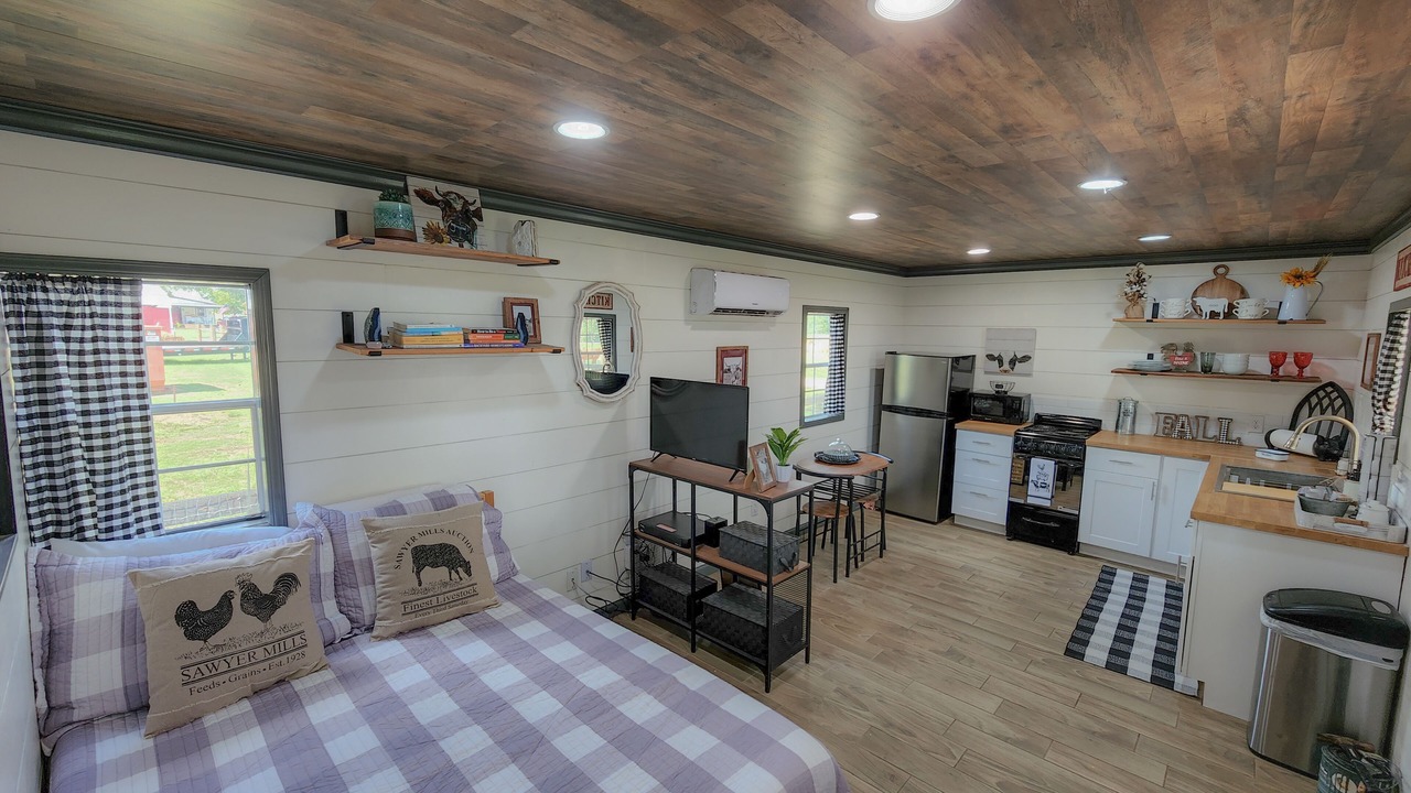 Photo of Bedroom in Moulton