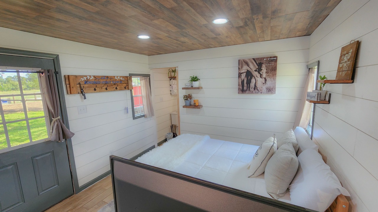 Photo of Bedroom in Moulton