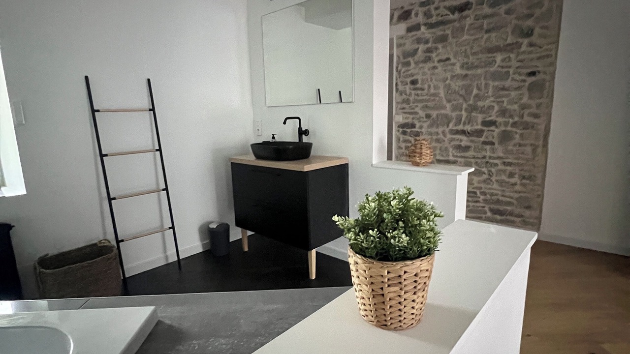 Photo of Bathroom in Conde-sur-Noireau