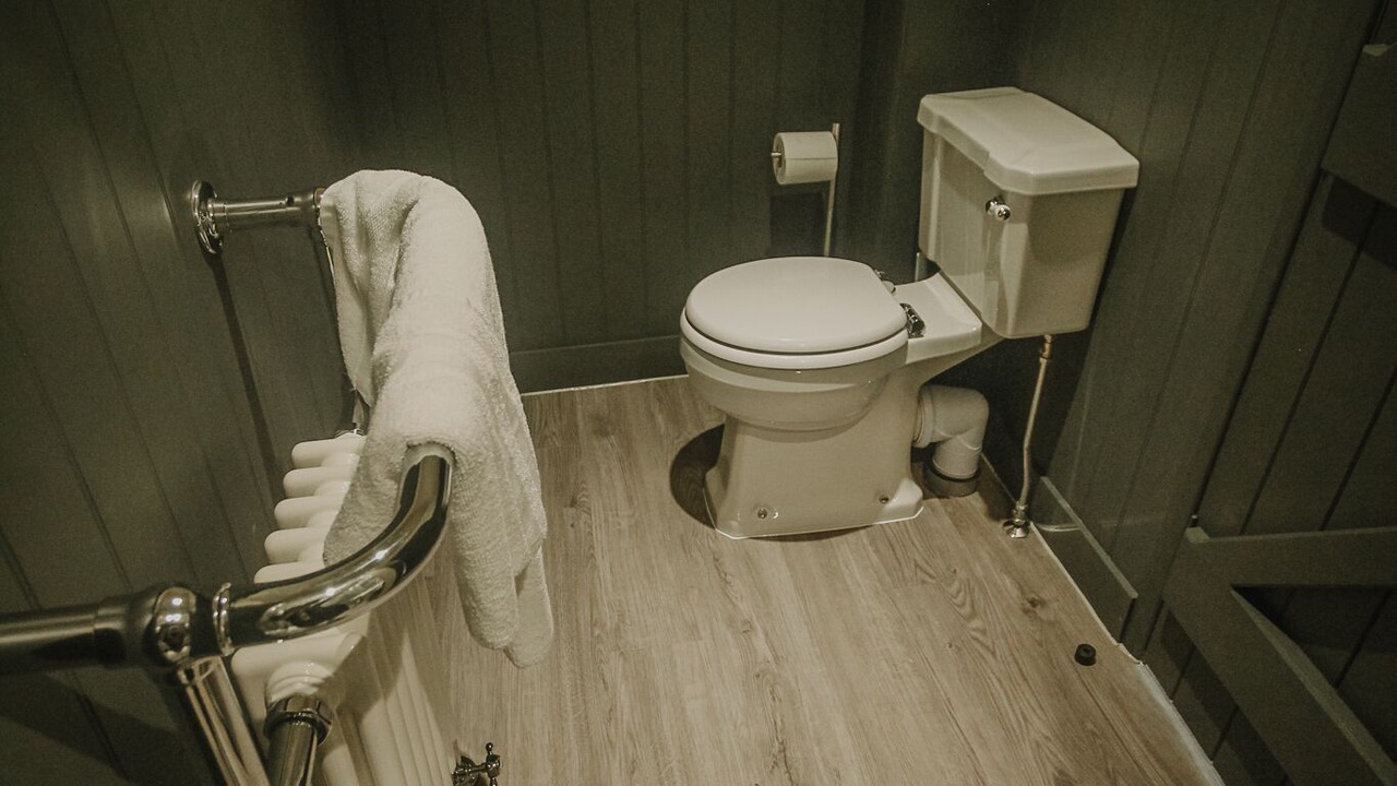 Photo of Bathroom in Litton