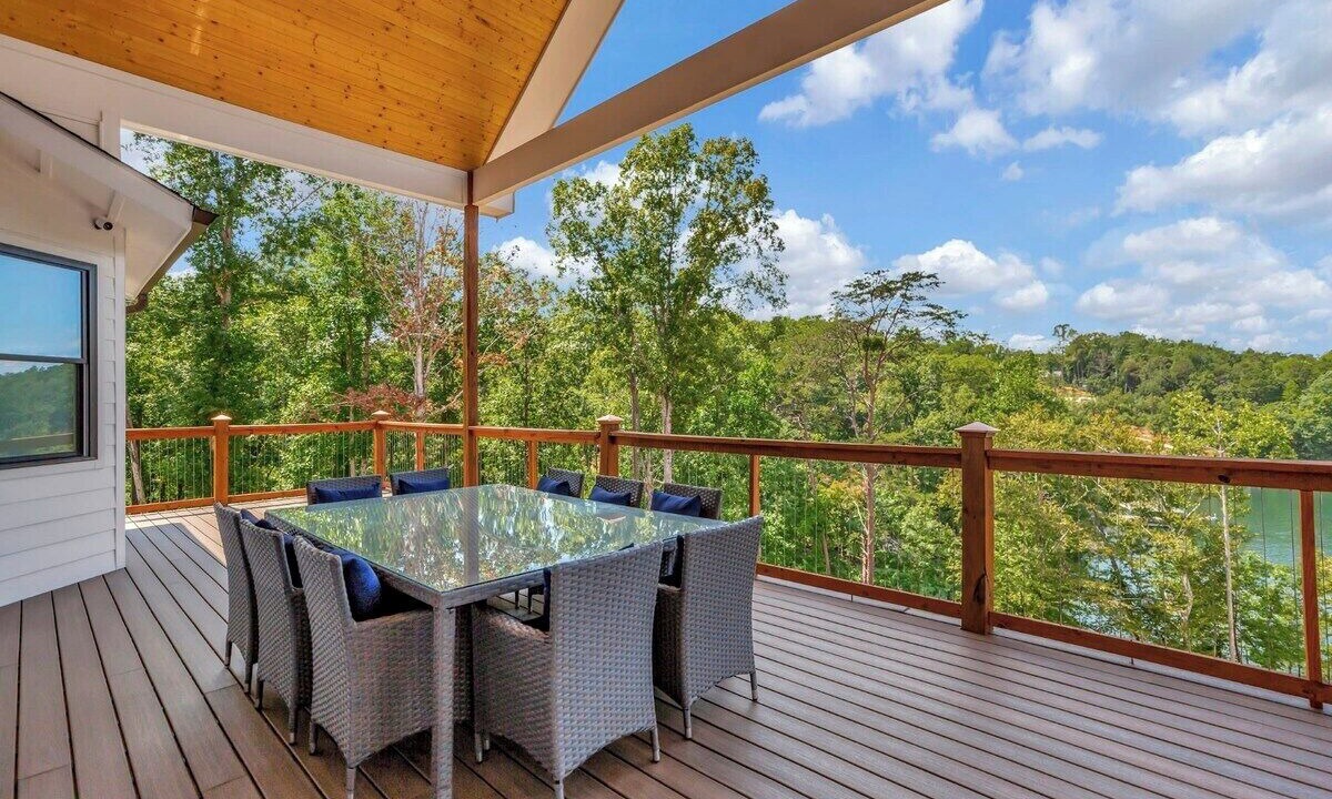 Photo of Outdoor in Six Mile