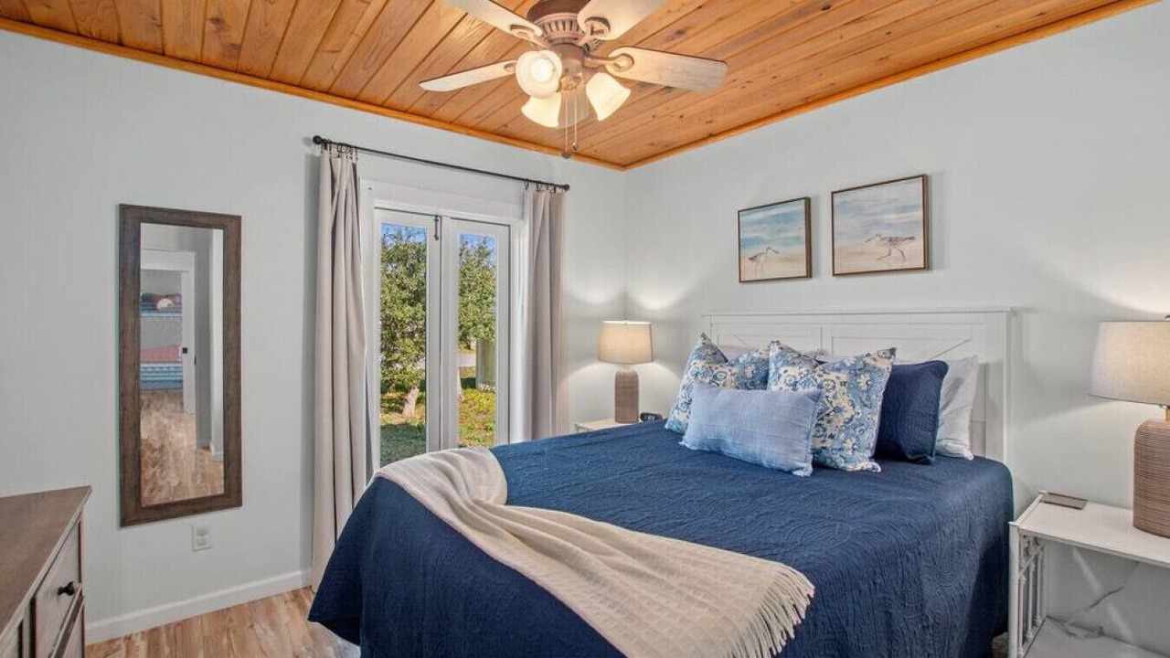 Photo of Bedroom in El Centro Beach