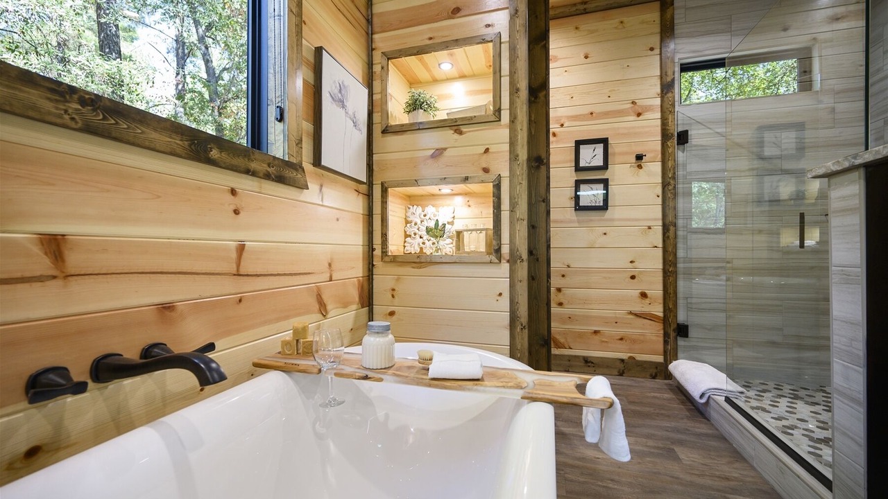 Photo of Bathroom in Hochatown