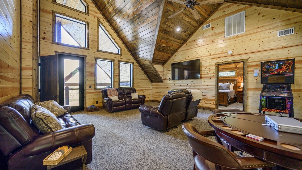 Photo of Bedroom in Hochatown
