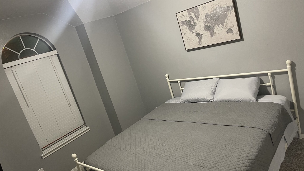 Photo of Bedroom in Northeast Houston