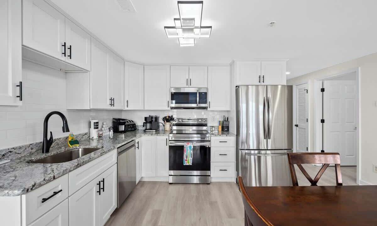Photo of Kitchen in Cherry Grove Beach