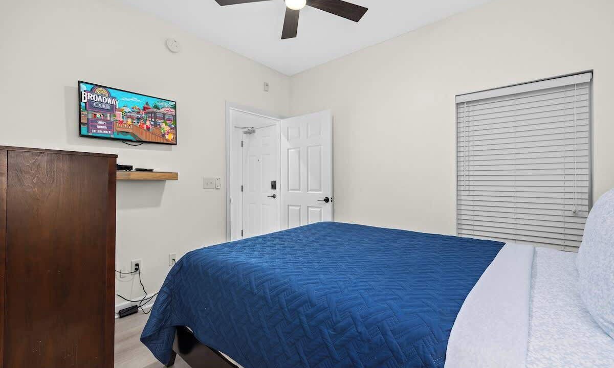 Photo of Bedroom in Cherry Grove Beach