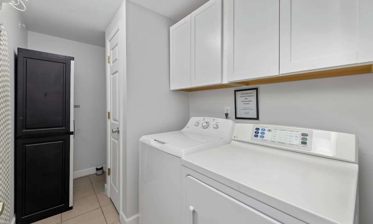 Photo of Bedroom in Cherry Grove Beach