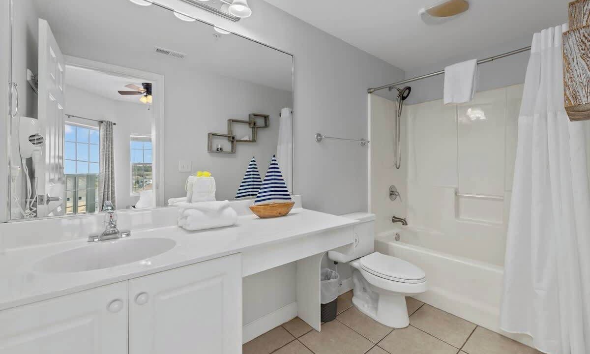 Photo of Bathroom in Cherry Grove Beach