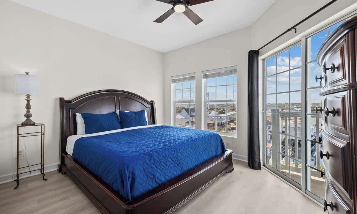 Photo of Bedroom in Cherry Grove Beach