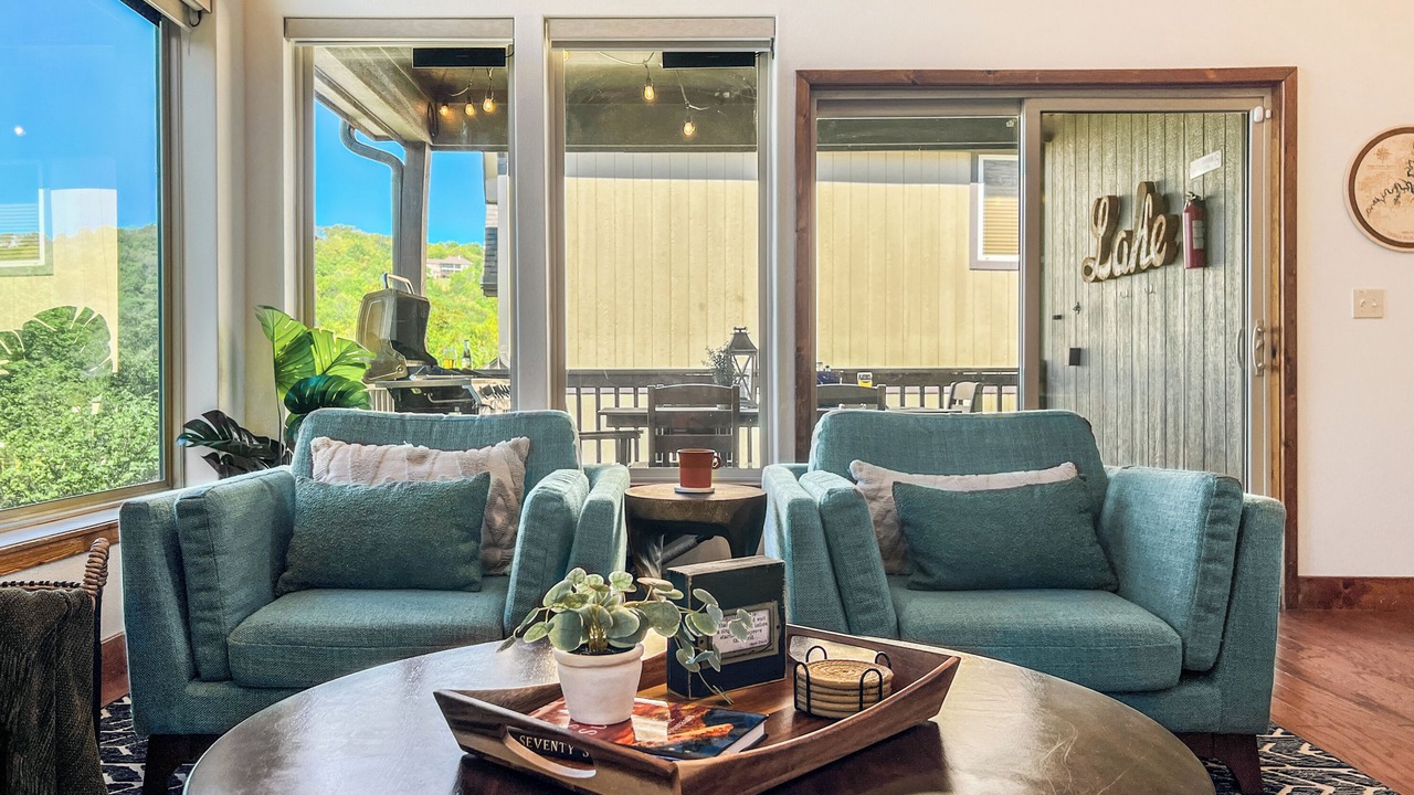 Photo of Livingroom in Hollister