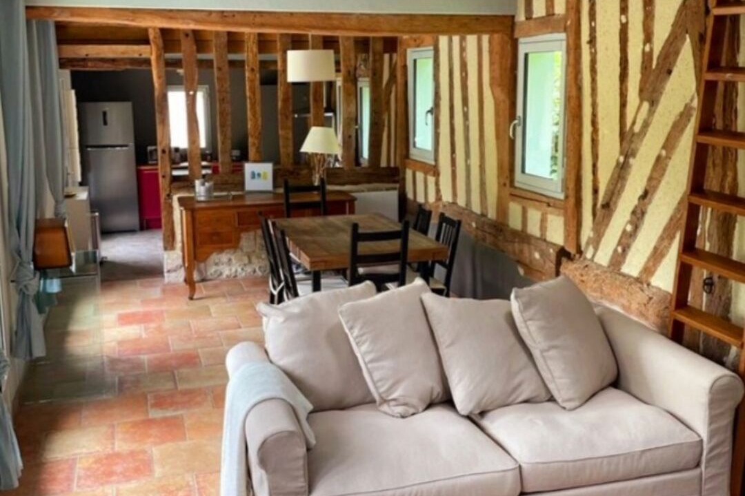 Photo of Livingroom in Manneville-la-Pipard