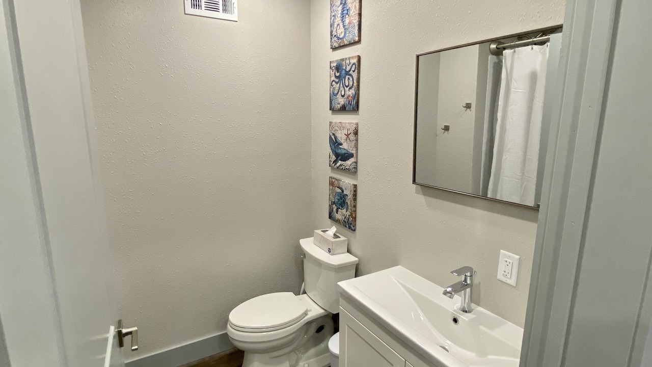 Photo of Bathroom in Oakley