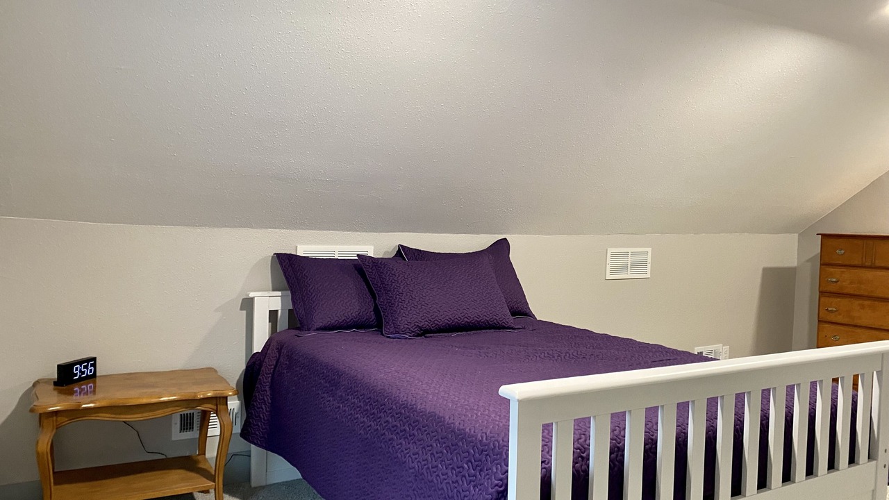 Photo of Bedroom in Oakley