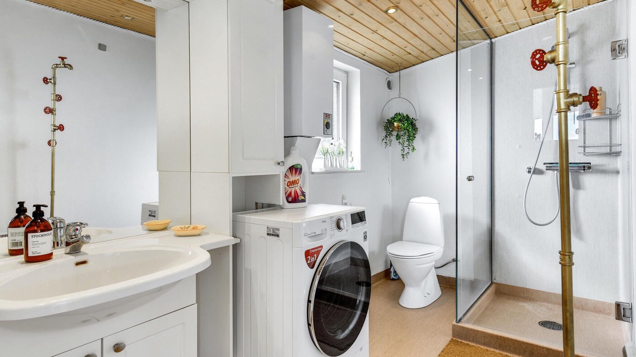 Photo of Bathroom in Aabenraa