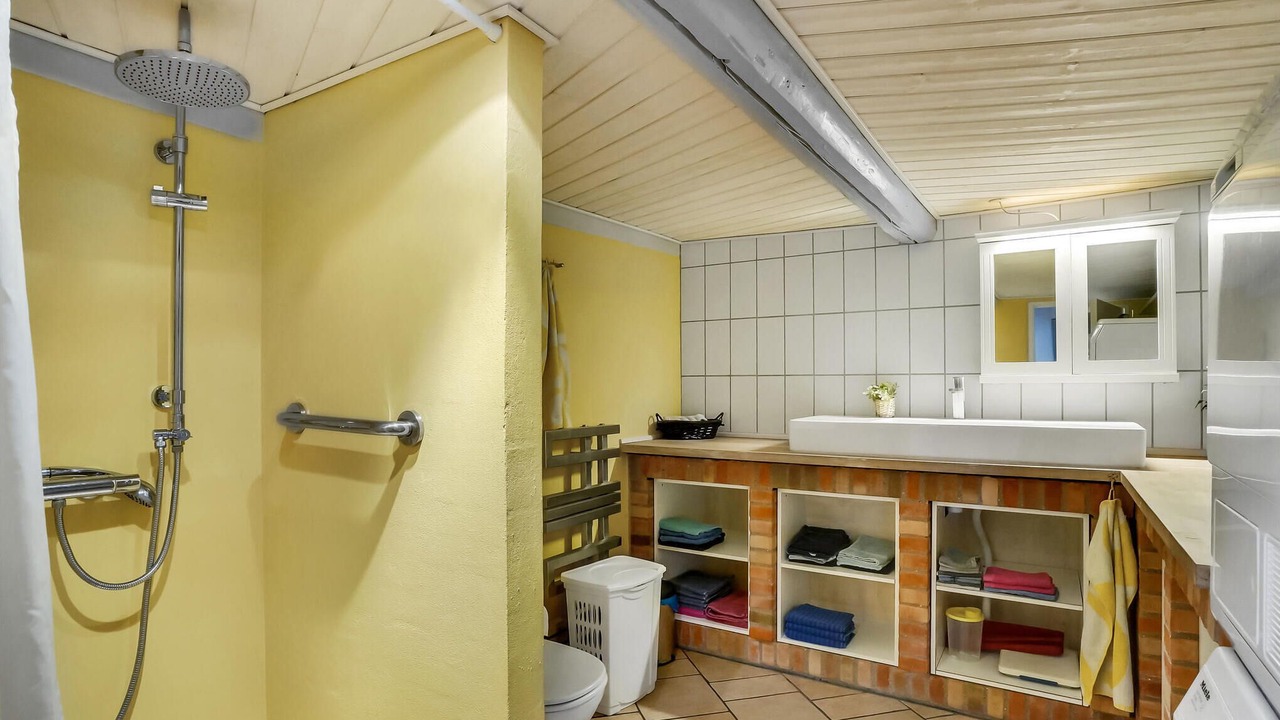 Photo of Bathroom in Bækmarksbro
