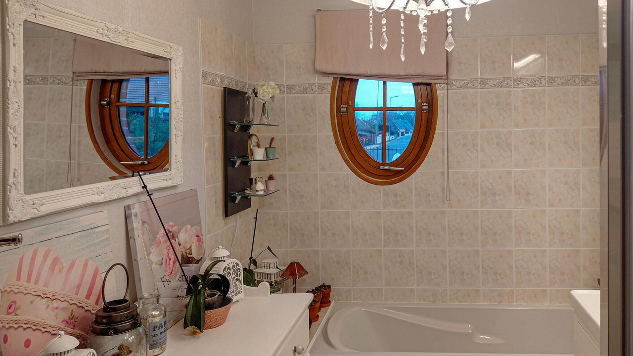 Photo of Bathroom in Salbris