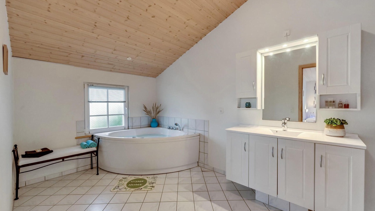 Photo of Bathroom in Skjern