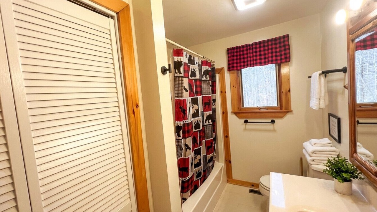 Photo of Bathroom in Inlet
