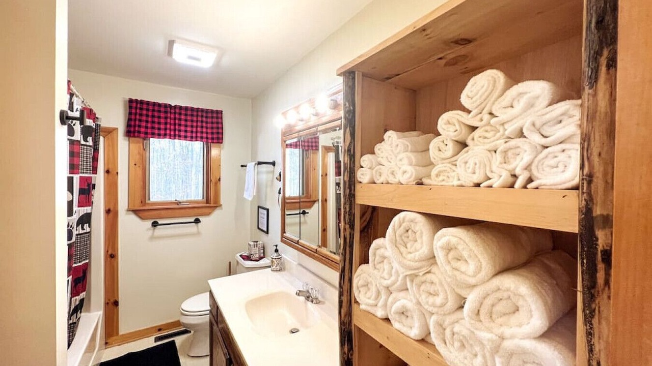Photo of Bathroom in Inlet