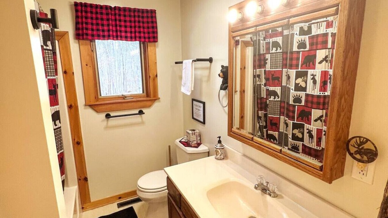 Photo of Bathroom in Inlet