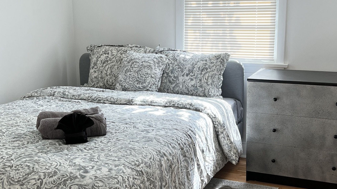 Photo of Bedroom in Mundelein