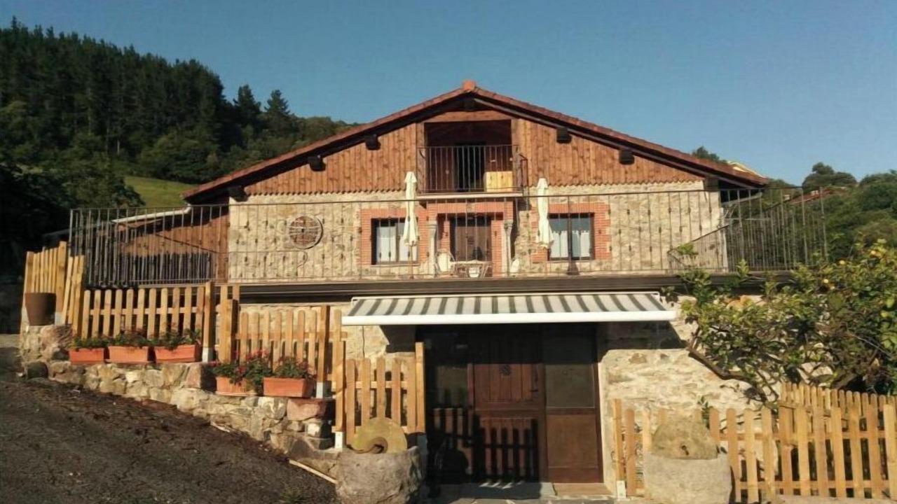 Photo of Outdoor in Gautegiz Arteaga