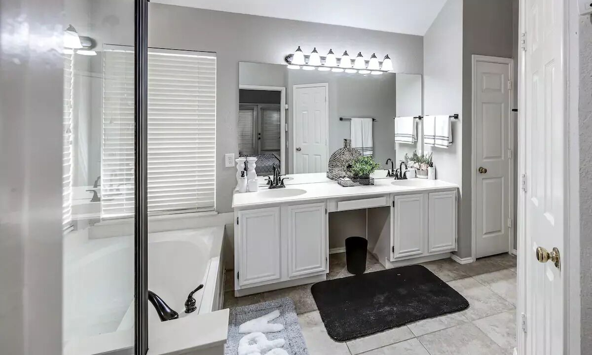 Photo of Bathroom in Plano