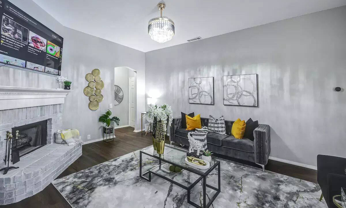 Photo of Livingroom in Plano