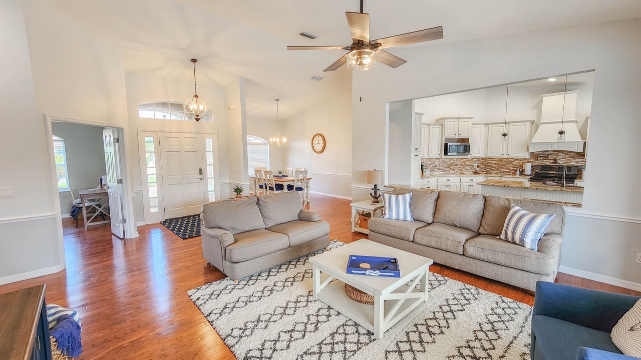 Photo of Livingroom in Palm Harbor