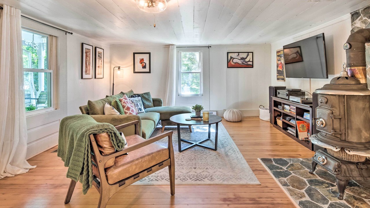 Photo of Livingroom in Skyland