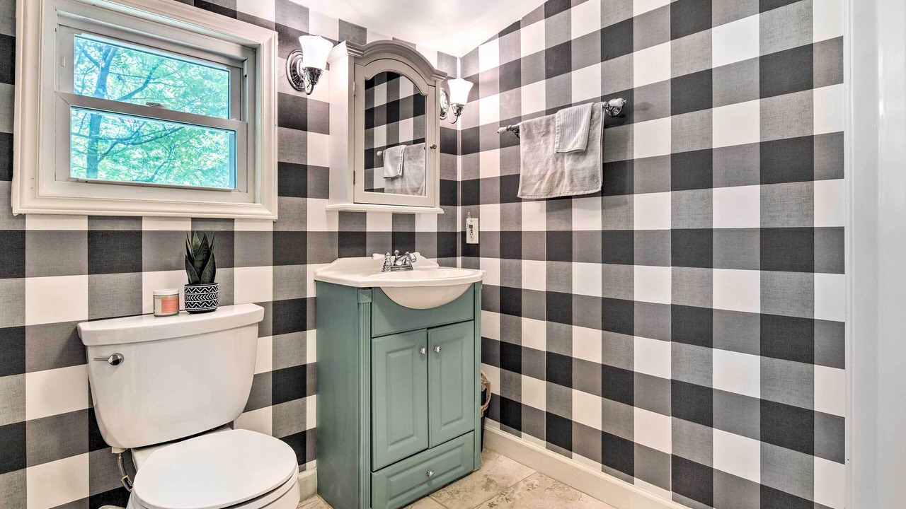 Photo of Bathroom in Skyland