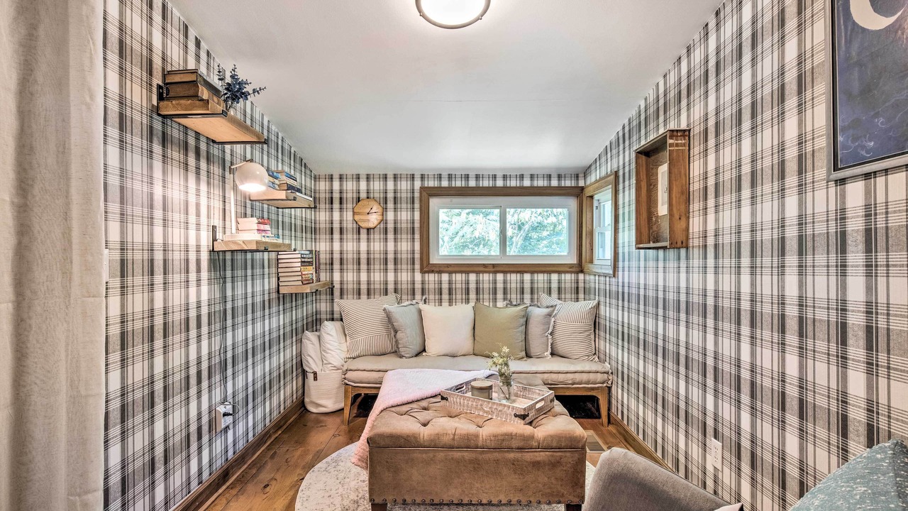 Photo of Livingroom in Skyland