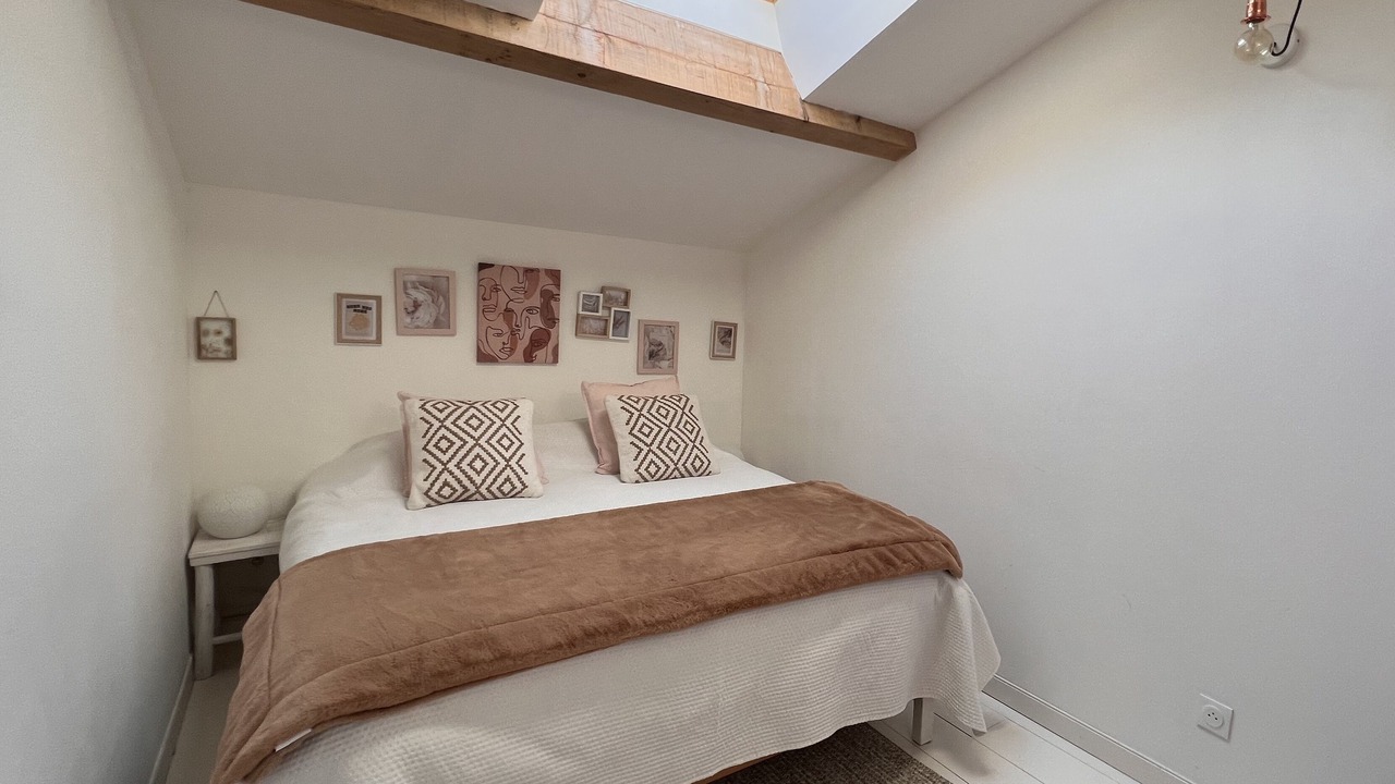 Photo of Bedroom in Saint-Michel-de-Fronsac