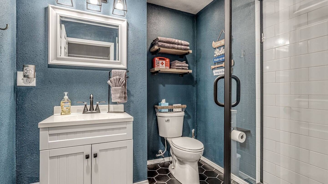 Photo of Bathroom in Cookson
