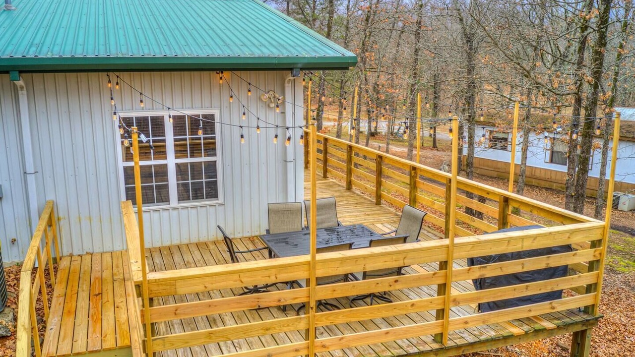 Photo of Outdoor in Cookson