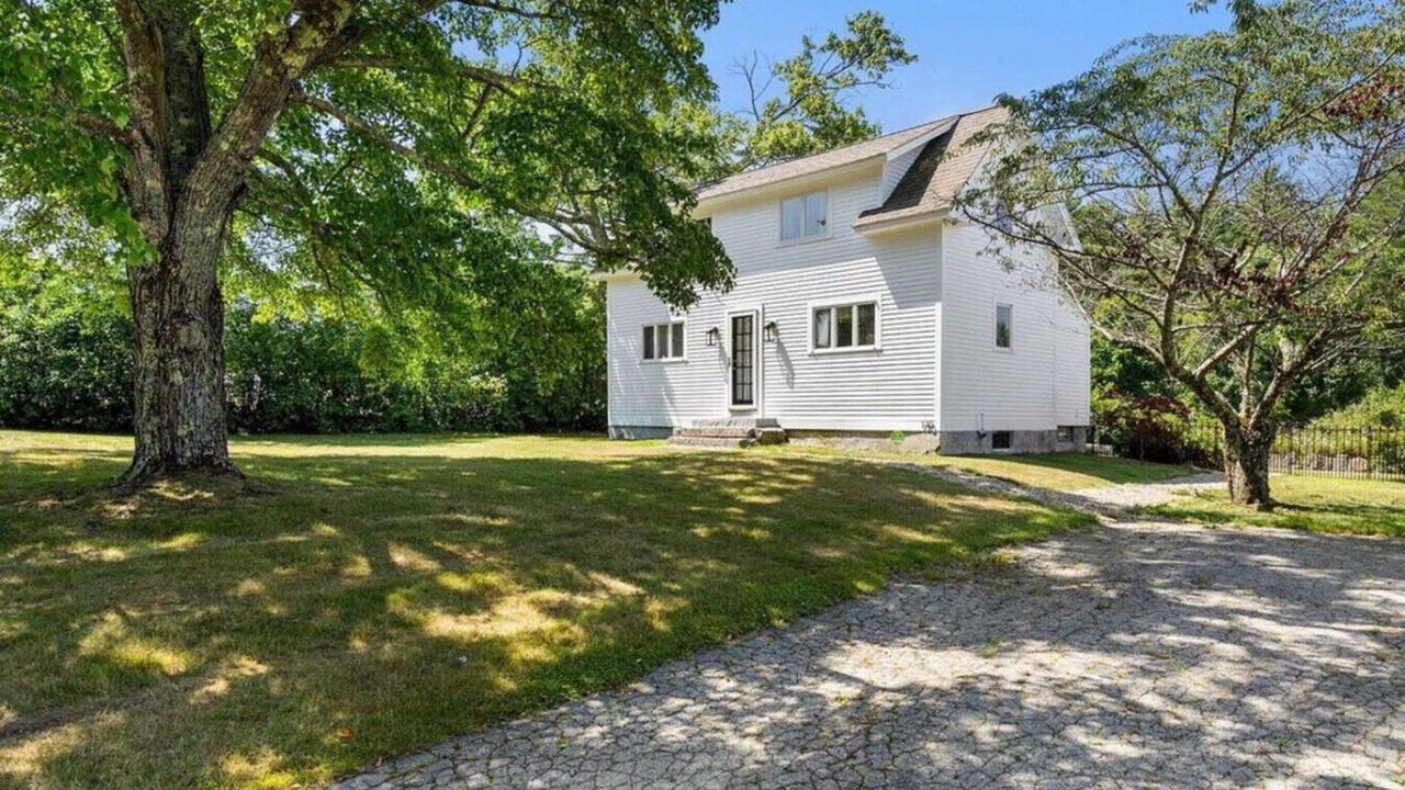 Photo of Others in Hampton Falls